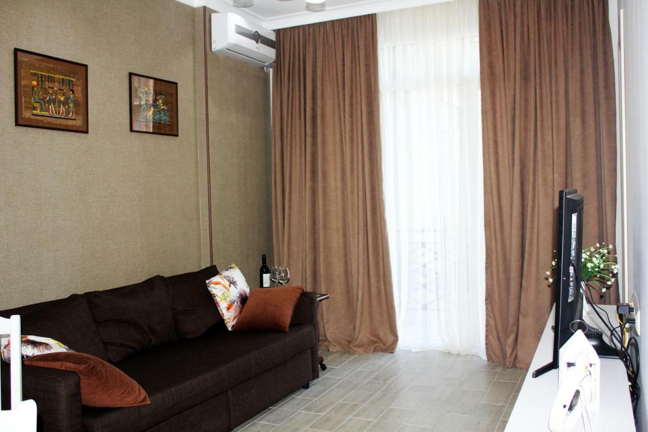 Batumi-Cozy Apartment Luaran gambar